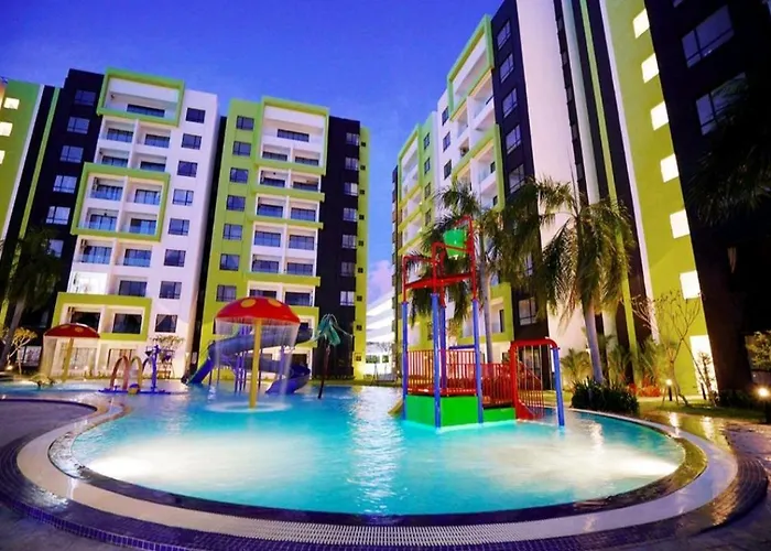 Homestay Comfy Condo With Waterpark, Pool, Playground & Gym