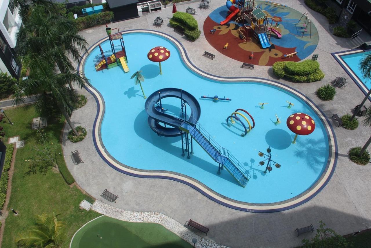 Comfy With Waterpark, Pool, Playground & Gym