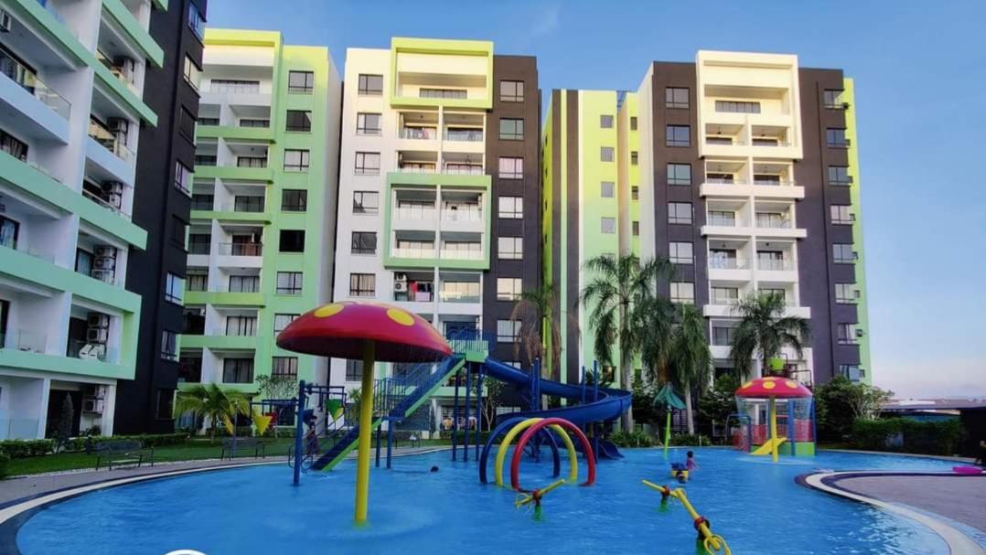Comfy With Waterpark, Pool, Playground & Gym Pangsapuri