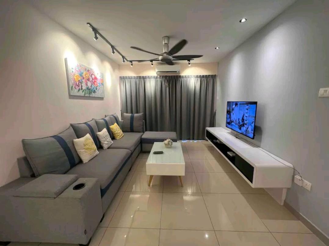 Pangsapuri Comfy With Waterpark, Pool, Playground & Gym *